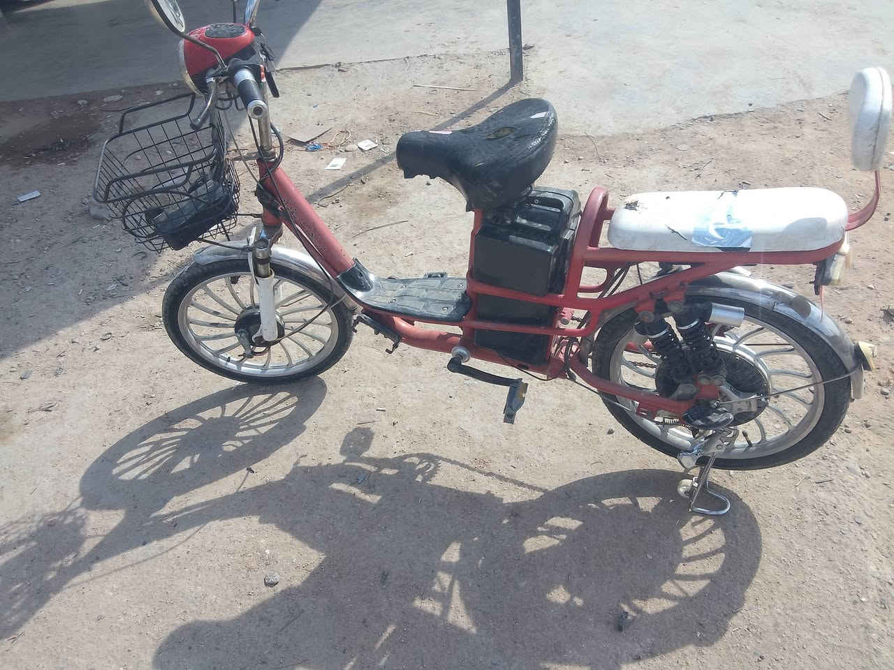 دراجة كهربائية • بطاريات جديدة • هيت حي الجمعية