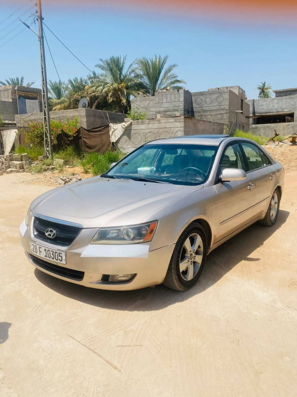 السلام عليكم سوناتا موديل 2008 رقم نجف دولي بسمي سنويه جديد سياره مصبوغ بس كفاله عام من  ضربه مكينه 6 سلندر حاويه   حداديه حلوه سياره جهازه وكل نقص مابيه تبريد ثلج سياره فول فتحه سقف شاشه كبيره كشنات كهربائي المكان كربلاء طوريج السعر 78 رقم الهاتف ***********
