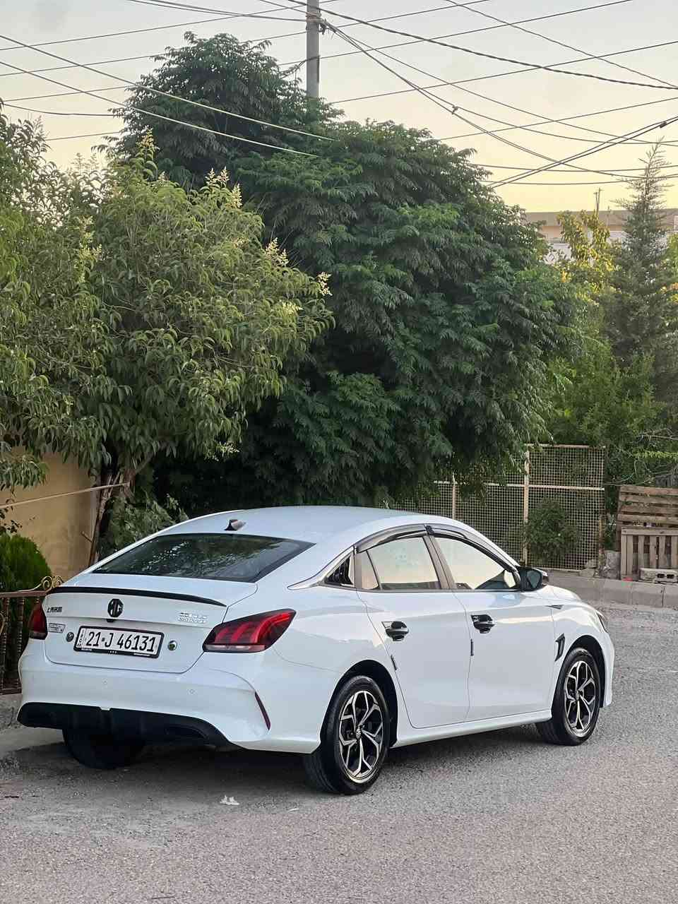 ننونە لە جوانی و پاکی
مواسەفات ئیعتیادی 
بێ لێدراوی بێ بۆیاخ هێچی پێەوە نیە 
١٩ هەزار ڕۆشتوە 
گێڕ مەکینە تەقە و ڕەقە و هەمووی بە شەرت 
سەنەوی تا ٢٠٣٠ تازەیە 
لە سلێمانیە
١٠٢$ مەجالێکی برایانە 
***********
