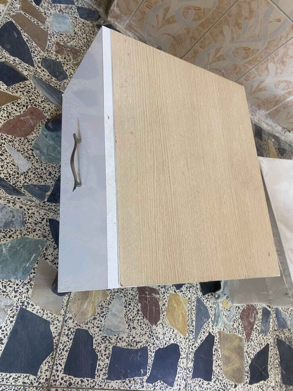 السلام عليكم غراض للبيع ومستعجل عليهم لان نقلت الغير بيت وذن انتركن فتره الي رايدهم يتواصل وياي الله شاهد بس الثلاجة ماخذه 700 الف *********** الغساله مستخدمه مره وحده بس والثلاجه اصلا صارله بالضمان شهر من ماخذها

