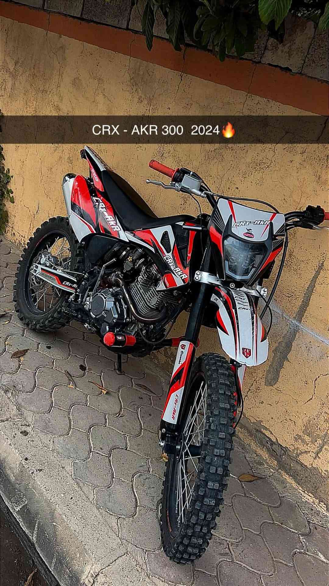CRX AKR • ٣٠٠ • ٢٠٢٤
