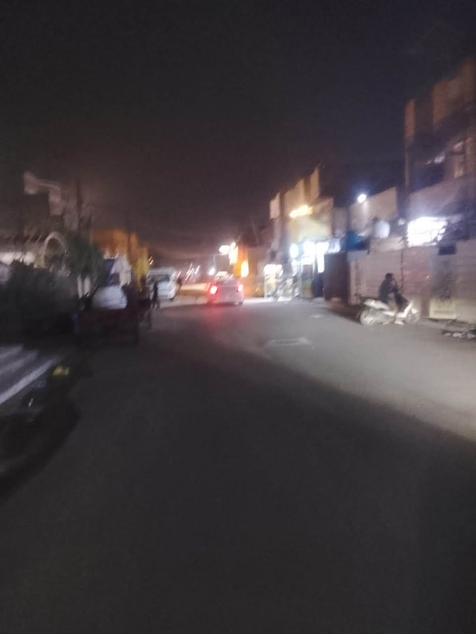 بيت للبيع طابو صرف
السلام عليكم
المساحة : ٧٣ متر 
على الشارع العام في منطقة السويب 
يحتوي البيت على 
الطابق الاول
- مطبخ
- استقبال
- حولي كبير 
- وغرفه نوم 
والطابق الثاني يتكون من بيتونه 
البيت متصلح جديد كاشي وشتايگر و ماء 
البيت حاليا متأجر ب٣٠٠ الف 
الواجهية ٤ امتار 
السعر : ٦٨ مليون وبي مجال (مستعجل على البيع)  
للاستفسار اكثر اما تتصل على الرقم 
***********-***********
او التوجه الى مكتب عقار الساعدي قرب الفلگه في منطقه السويب
