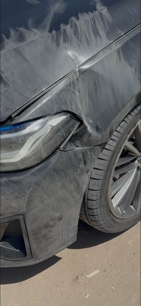 BMW 530 2021
وارد الماني داخله كيلين للعراق
مواصفات لاكجري لاين داتو شو الى اخ…
لايت ليزر
السياره مصروف عليه ومعدله
عليه PPF طافي ضمان 5 سنوات $2000
عليه دعميات CS
عليه ويل كب CS // طبعاً بيه ويلين M and CS
كاربون فايبر
لحية ديفيوزر ودوس حلوك صالنصة
شوتة رياضية أصلية
تقريبا مصروف عليه اكثر من 8000 دولار 
بيه بصمتين اصليات
سياره جاهزه من كلشي بدون مسجات وكلش نظيفه سياره معتنين بيه جدا
حدايه جديده
ماشيه 80 ميل 
سياره مناقصه شي 
دهن مالتة كله من وكالة BMW
بيه طخة بل عراق بسيطة موضحه بل صوره

***********
