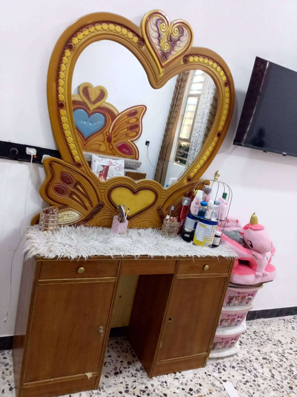 غرفه نوم مستخدمه سعرها 500وبيها مجال وياها دوشك العنوان نجف الأشرف ***********نتصال عله هاذا رقم
