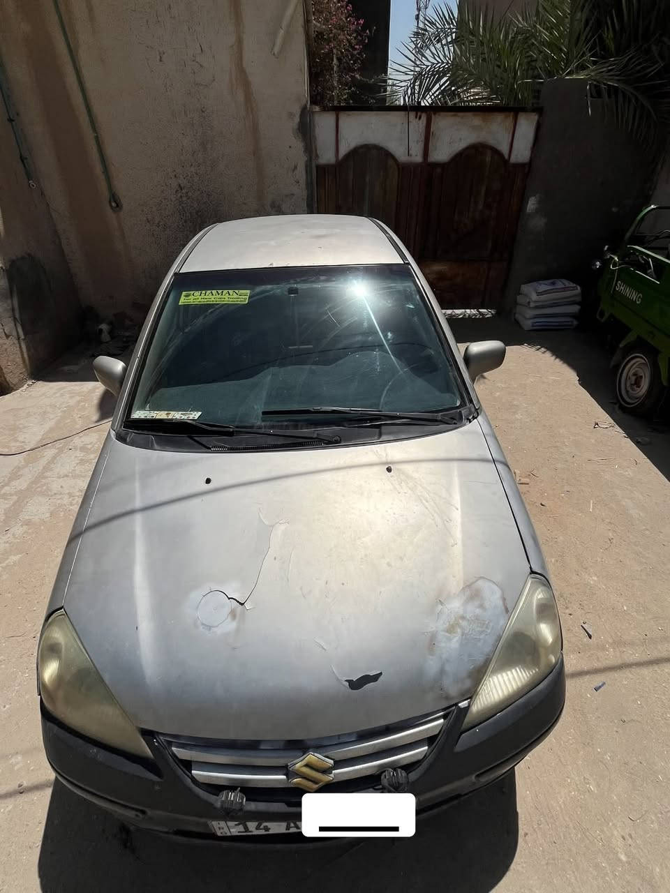السلام عليكم  سياره  سوزوكي ليانا  موديل 2005 للبيع التواصل  وتفاصيل علئ صاحب الرقم فقط ‭***********

