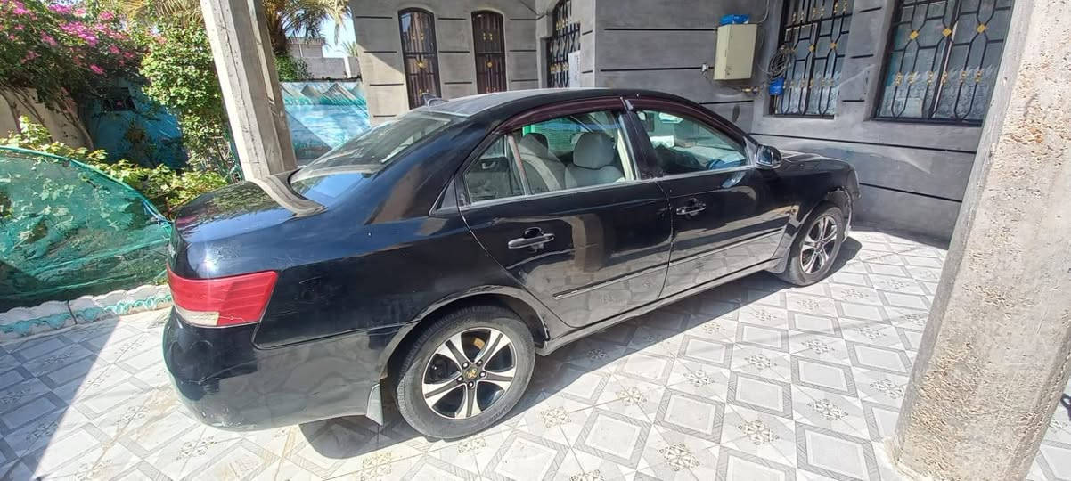 سلام عليكم للبيع سوناته 2008محدثه2010 محرك 2400 تبريدثلج تخم تاير باتري جديد صدرجديد صبغ تلكيطات رقم بغداد سعر٨٨وبيهامجال ***********
