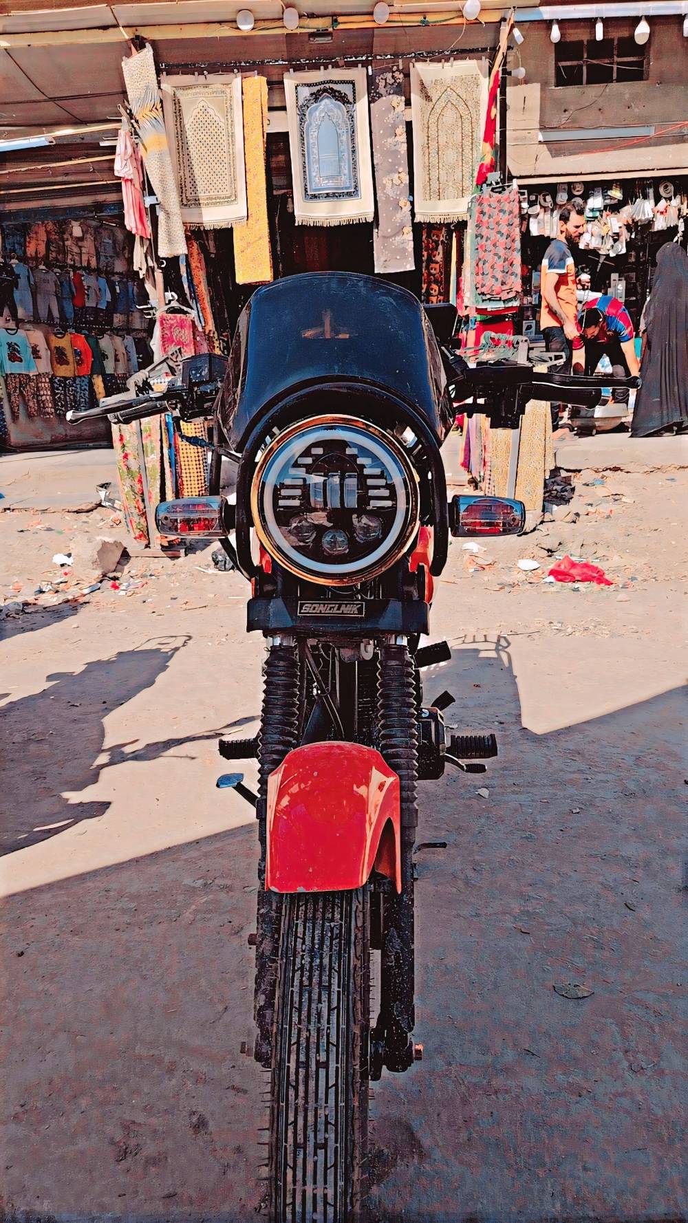 ماكس سونك • ٢٠٠سيسي • ١٢٠٠