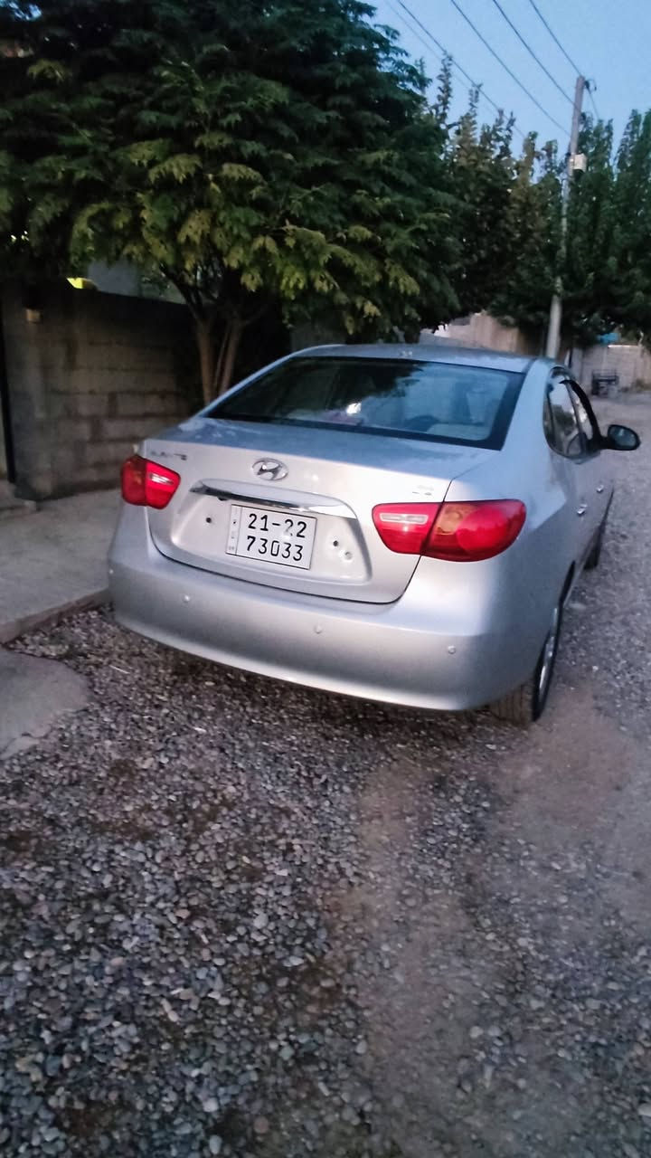 بەناوی خوای گەورە هۆندا ئاڤنتی مۆدێل 2009
لایت ڕەش
شاشەو کامێرا
ئیکۆ
گێچ ونەوشە
پێش و دوا حاسە
کوشن هیتەر 
ئاوێنە ئیشارەت 
سەقف و کەڤەر بەشەرت
پێش و پشتی کەپسە
کۆدی بۆ کراوە 
شوێن بڕاوەکە جوان درواوەتەوە
4تایەی تازە پاتری تازە
کامل مەسرەف کراوە 
شوێن قەڵادزێ 
ژ.م ***********
