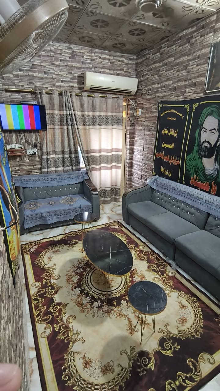 بلاش  السعر ٣٥ بيتين للبيع بيتين البيت الواحد ١٠٠ متر  ثنيهن ٢٠٠ متر مرقمات البيوت
بيت ١٠٠ متر بنيان حجر أساس حجر  سكف عكاد  لبخ سقوف ثانوية أرضية بورسلين  جداري سيراميك ماي مجاري  بيت يحتوي ع غرفه وصاله ومطبخ وستقبال وطارمه وصحيات داخليه وخارجيه

البيت ثاني
بيت ١٠٠متر أساس حجر بنيان حجر سكف صب كونكريت  لبخ سمنت وجص وكهرباء كامله وماي ومجاري  كامل عوزه سيراميك وبورك فقط  ا
الاستفسار ***********
