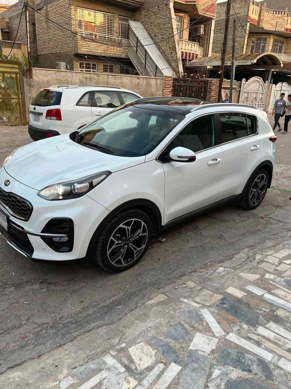 سلام عليكم 

سبورتج جي تي لاين موديل 2019 مكفوله مكاني بغداد
للتواصل ***********

