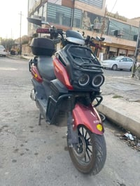 سكوتر شحن • ٦ بطاريات • نظافة ٨٠٪