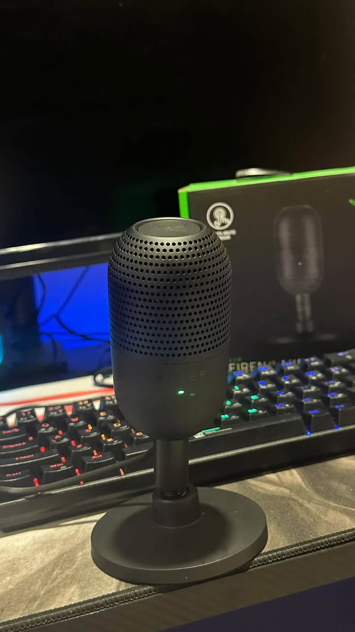 مايكروفون ريزر Seiren V3 Mini • مستعمل شهر • بلا توصيل