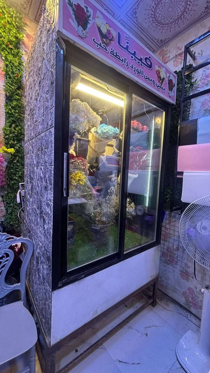 براد ورد للبيع بابين مستعمل و مع سنادين عدد ٨ للاستفسار الاتصال على الرقم *********** او مراسلة واتساب
