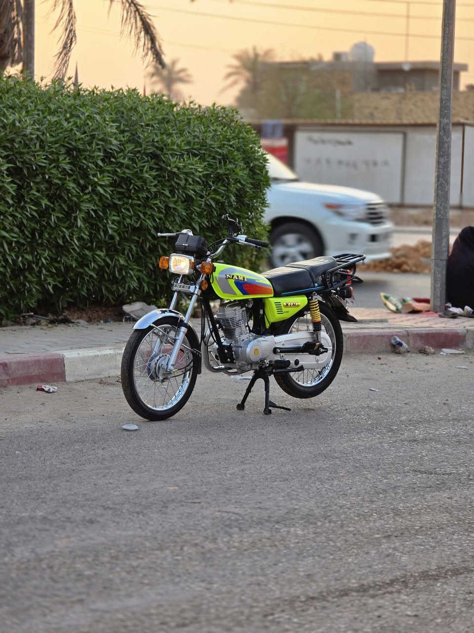 السلام عليكم دراجه 26 بلجيس بعده زيرو صارله تقريب شهر طالع من الوكيل بس ماماشي مضمومه الدراجه رايده ب 750 الشراي يجي خاص ***********
