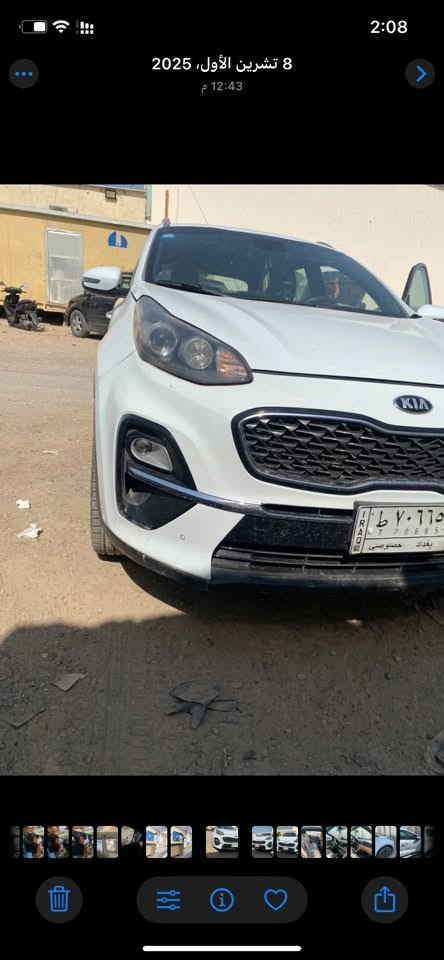 سبورتج خليجي 19 شكل 20 ماشية 121 كم  بيها جاملغ ايسر صبغ وبارد بالباب الخلفي 
ب 175 
للاستفسار ***********

