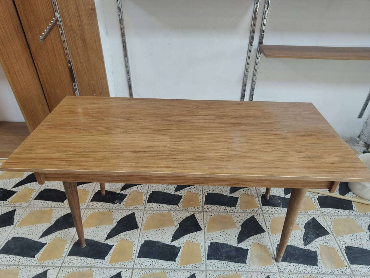 ديكور محل للبيع 
للاستفسار ***********
