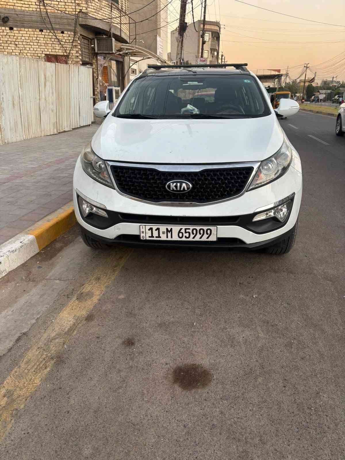 سبورتج ٢٠١٥ • ماشي ١٢٤ الف • حادث باب السائق