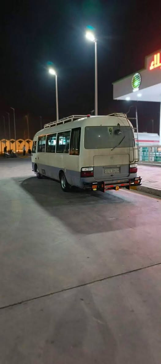 السلام عليكم كوستر للبيع موديل 2007
من كلشي تبريد كير محرك خير من الله بس الكسن بي ونه خفيفه
سياره جاهزه من كرهبايات من مكانيكي مكان السياره بغداد والسعر مناسب جدا جدا  ***********
