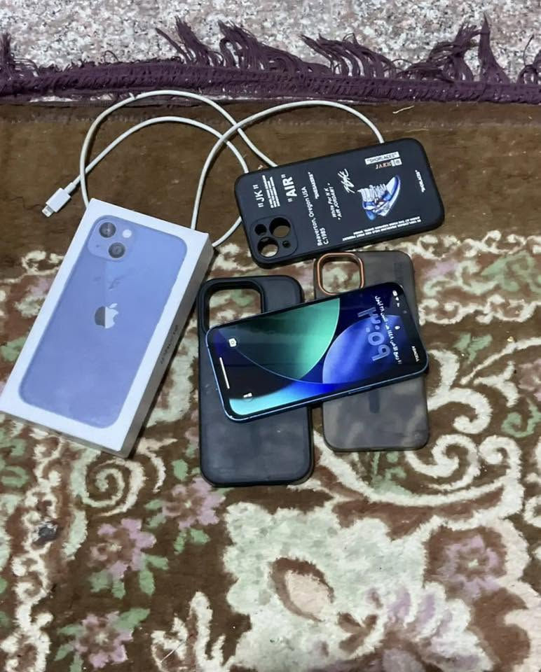 ايفون 13 عادي لون الأزرق المميز ذاكره 128 جهاز بلادي ما مبدل بي آي شي فقط بطاريه مستبدله وكاله ابل 100% افضل نوعيه كلشي شغال بي ويا كامل ملحقاته كيبل +3 كفرات سعر 350 قفل مكان بصره قضاء الصادق  الرقم للتواصل /واتساب.. ***********..
