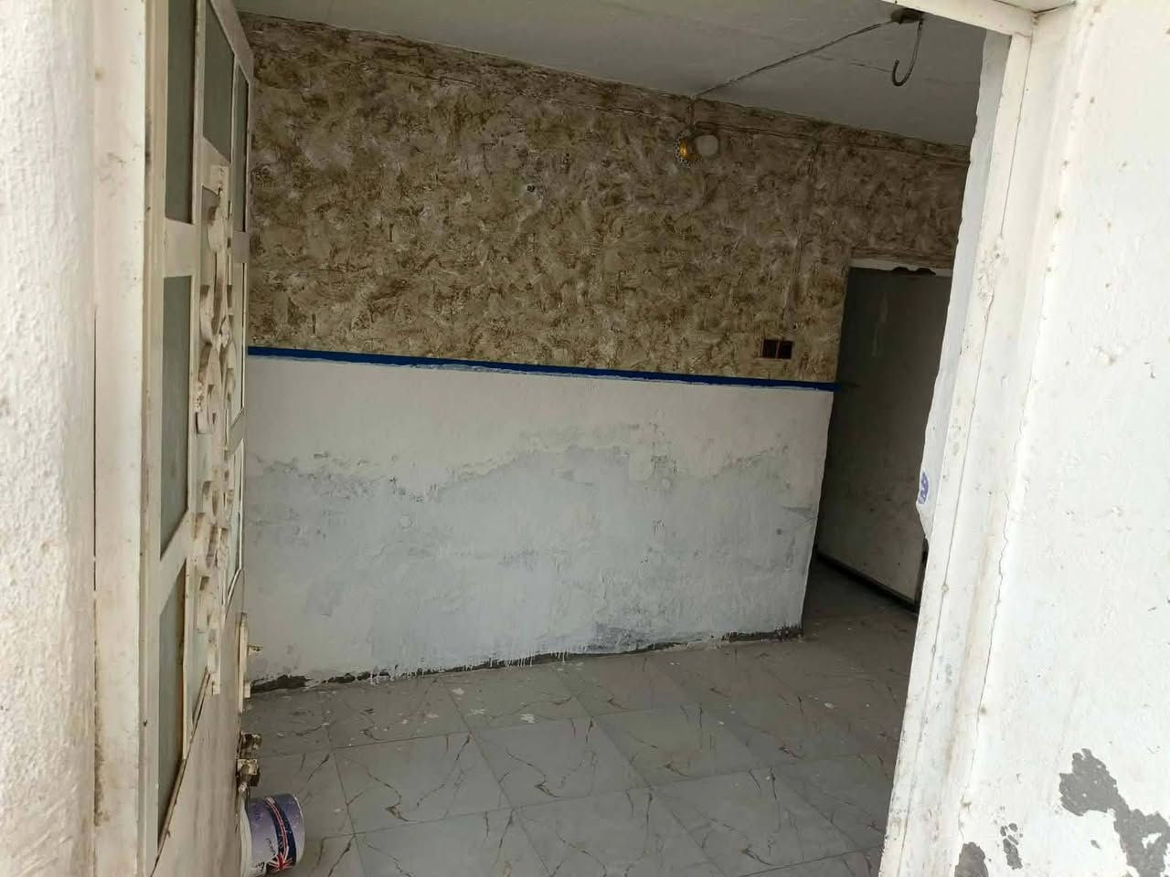 بيت للبيع المساحه 170 متر السعر 17 مليون دينار وبيه مجال للشراي يدلل موقع البيت حي ابو سلام قرب مدرسة الوقف الشيعي ابيع اقصاد ونقد مراجعة الرقم ***********
