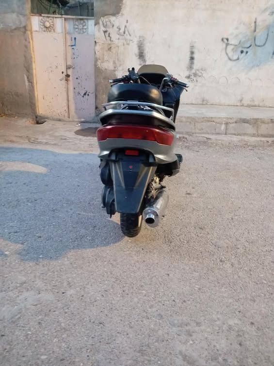 سلام عليكم دراجه ماجسته 250cc.مكينه خرسه لاصوت ولاتبخير ولا نضوح حماوه نص ثابت دبال رون دراجه مكفوله من التاير  اي عيب مابيه نضيفه بشكال دراجه على وضع البالد كلجات امامي خلفي بلاد كهربائية كله شغاله  اي نقص مابيه السعر 850وبيه مجال مكان الدراجه ديالى جلولاء الرقم ***********رجآ الموشراي لايدوخني
