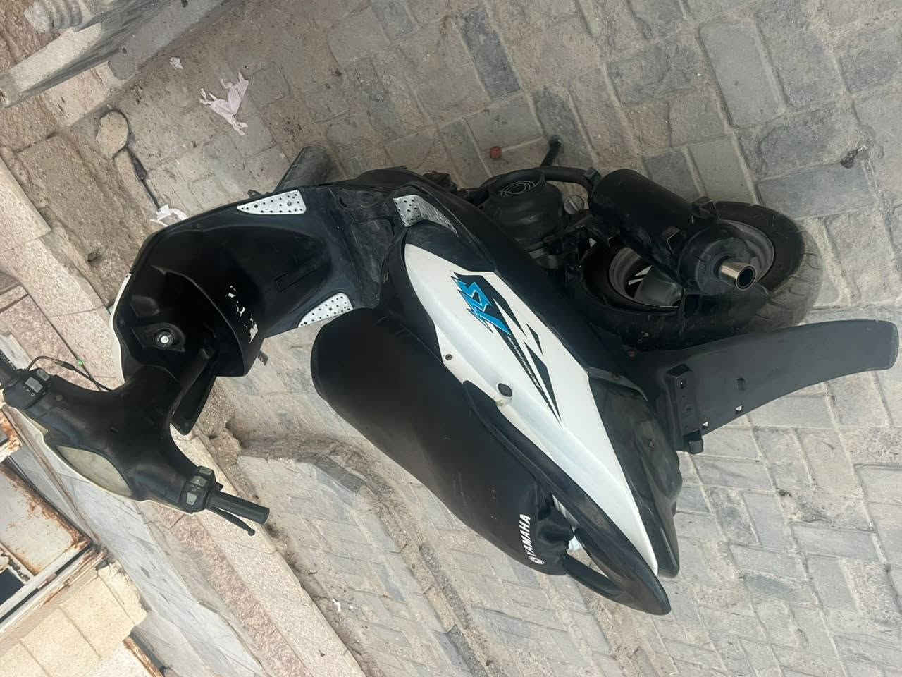 💢 دراجه ماكس عدله جديده و نقصها بس كهربايات و ضفيره جديده و كابريته جدسده و دراجه مجفته دجفيت متعوب مكفول  تشتغل سلف و هندر  السكان بي ثكل بوشتها 55 رياضي   مكان البصره ابو الخصيب البهدريه بة 600
***********
💢 دراجه ماكس عدله جديده و نقصها بس كهربايات و ضفيره جديده و كابريته جدسده و دراجه مجفته دجفيت متعوب مكفول  تشتغل سلف و هندر  السكان بي ثكل بوشتها 55 رياضي   مكان البصره ابو الخصيب البهدريه بة 600
