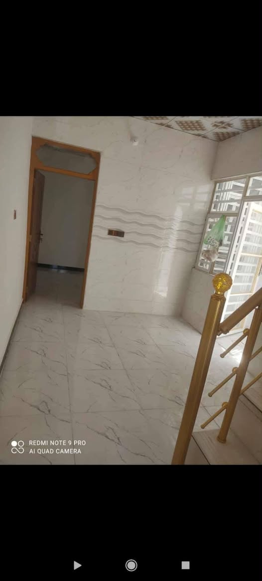 ***********
بيت رهن 20مليون
مساحة 50 متر
حي العسكري مدارس وجه البيت ع شارع السبيس قرب مدرسة المرسلات الجديده
او للبيع ب60 مليون
