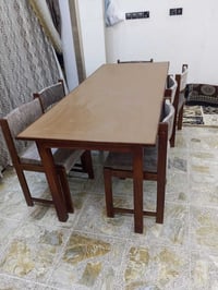 ميز • ٦كراسي • خشب