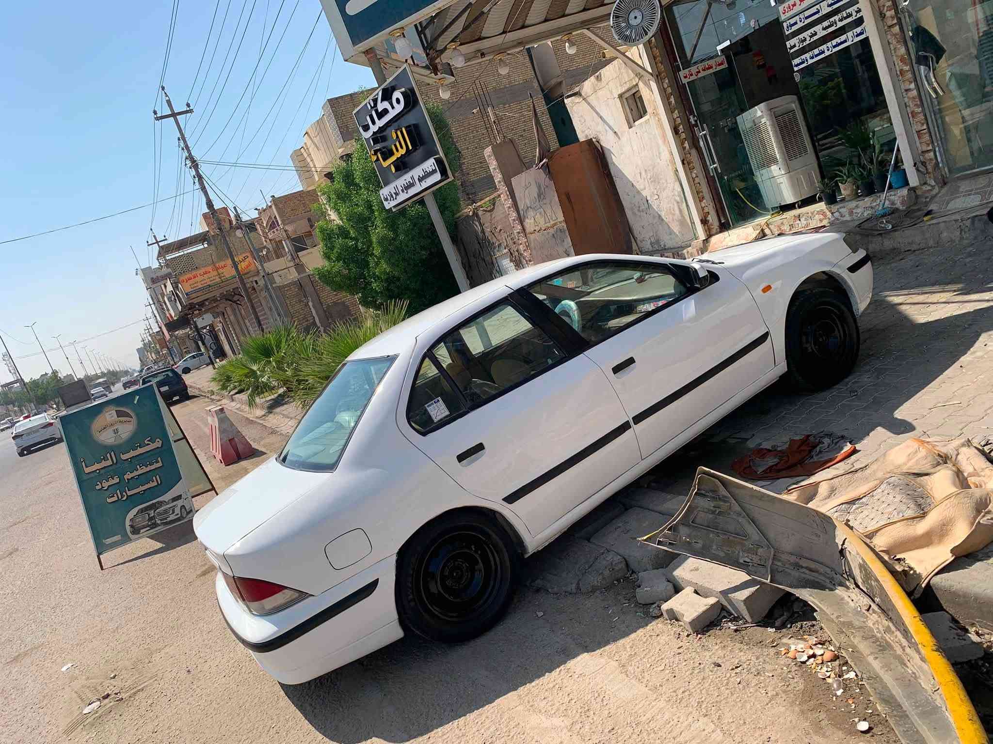 السلام عليكم سمند2011 مصبوغة عام للجمالية مكينه كير خير من الله حدادية ٨٠/١٠٠ تخم تاير جديد رقم كربلاء مشروع وطني عقد ثاني يوم السيارة جاهزة ما عوزة شي السعر٣٥ وبية مجال  مكاني نجف حي العسكري للاستفسار ***********

