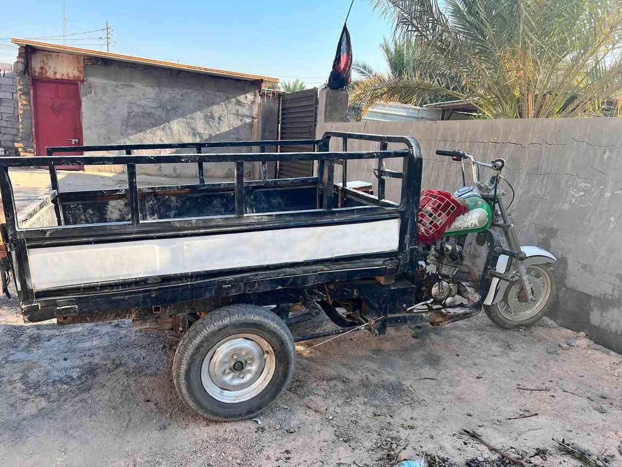 للبيع كلك
السعر ٥٧٥ وبيه مجال 

رقم الهاتف 
***********
