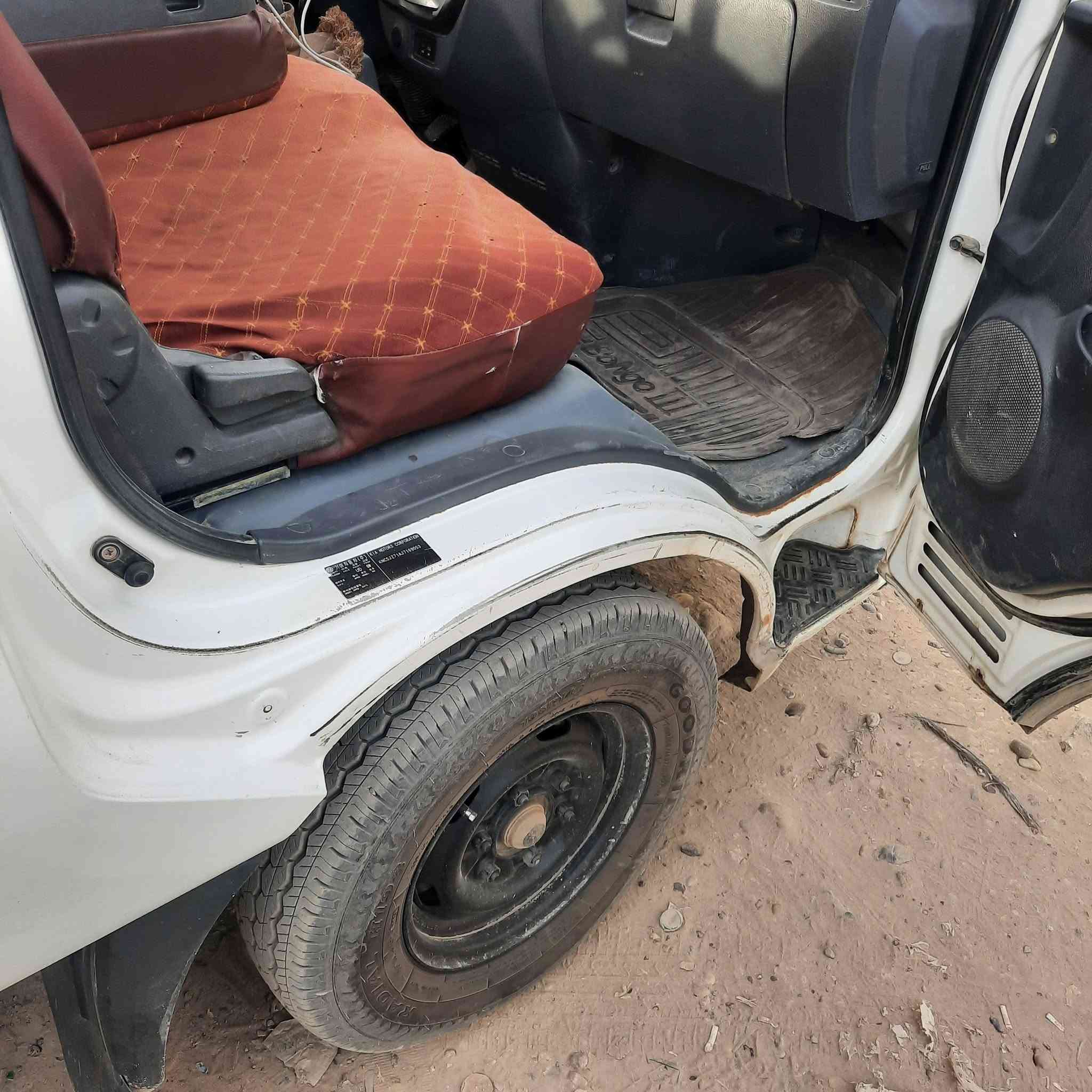 سلام عليكم كيا بنكو ٢٠١٨ محرك ٢٧٠٠ سنوية جديدة لغاية ٣١ باسمي مكانها بغداد زعفرانية نقصها تبريد فريز لازم يتبدل ومسجلها ساكت 
سعر ١١٠ بيها مجال قليل هزة جديدة
