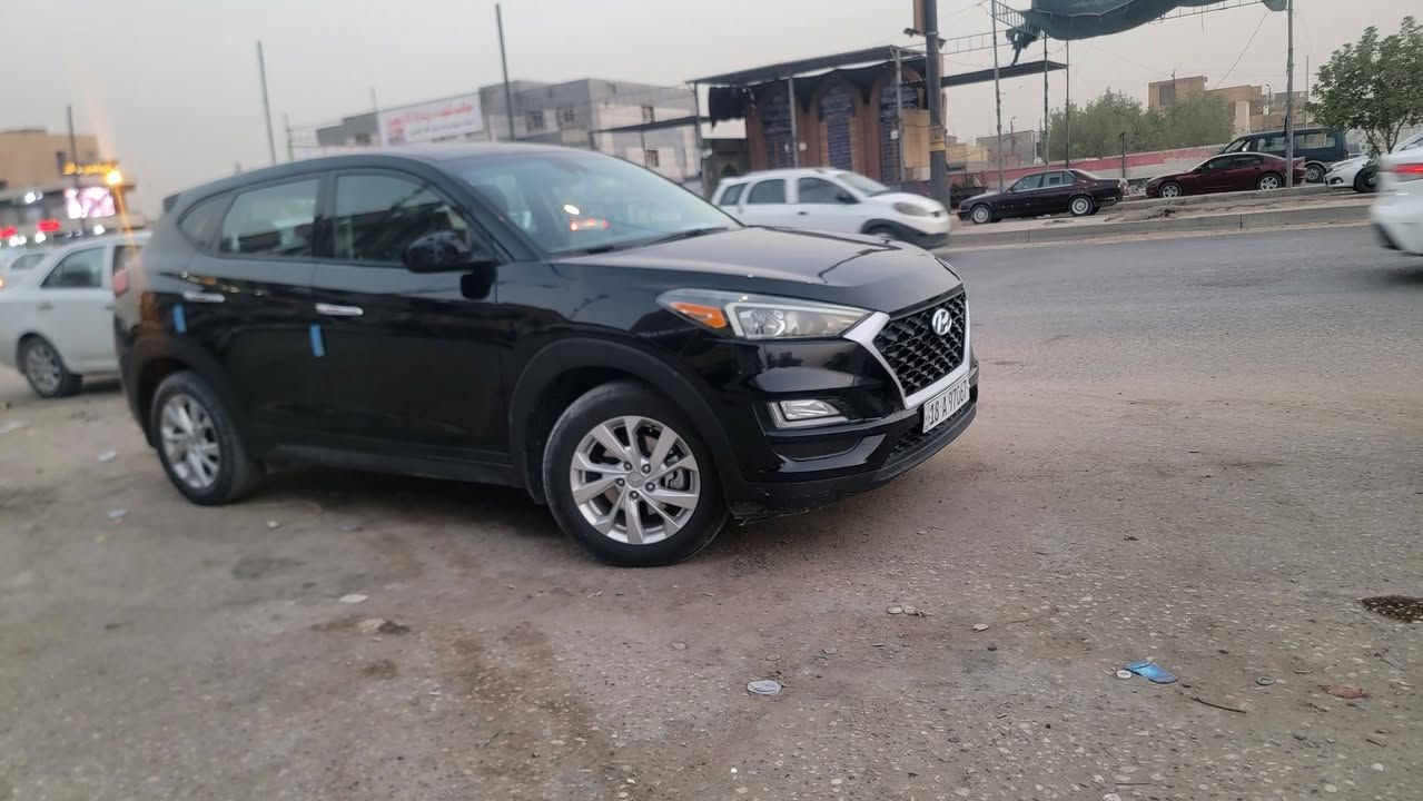 ***********
توكسان موديل 2019 ماشيه ٦٠ حقيقي مكينه 2000 دوش  بيها قطعتين فقط جاملغ وبنيد بدون اي دواخل 
بيع سريع 123 مكاني بالحله نادر 
 كير مكينه حداديه تبريد تخم تاير كله كفاله على وضع الشركة
