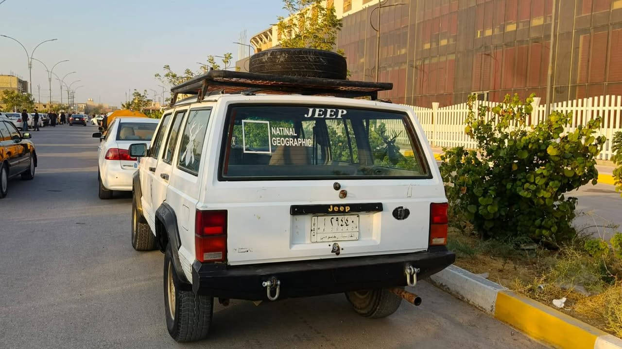 السلام عليكم جيب موديل 92 محرك وكير محور 3000 واكسن مكفولاة السعر 40وبيه مجال
لتواصل خاص او على ***********
