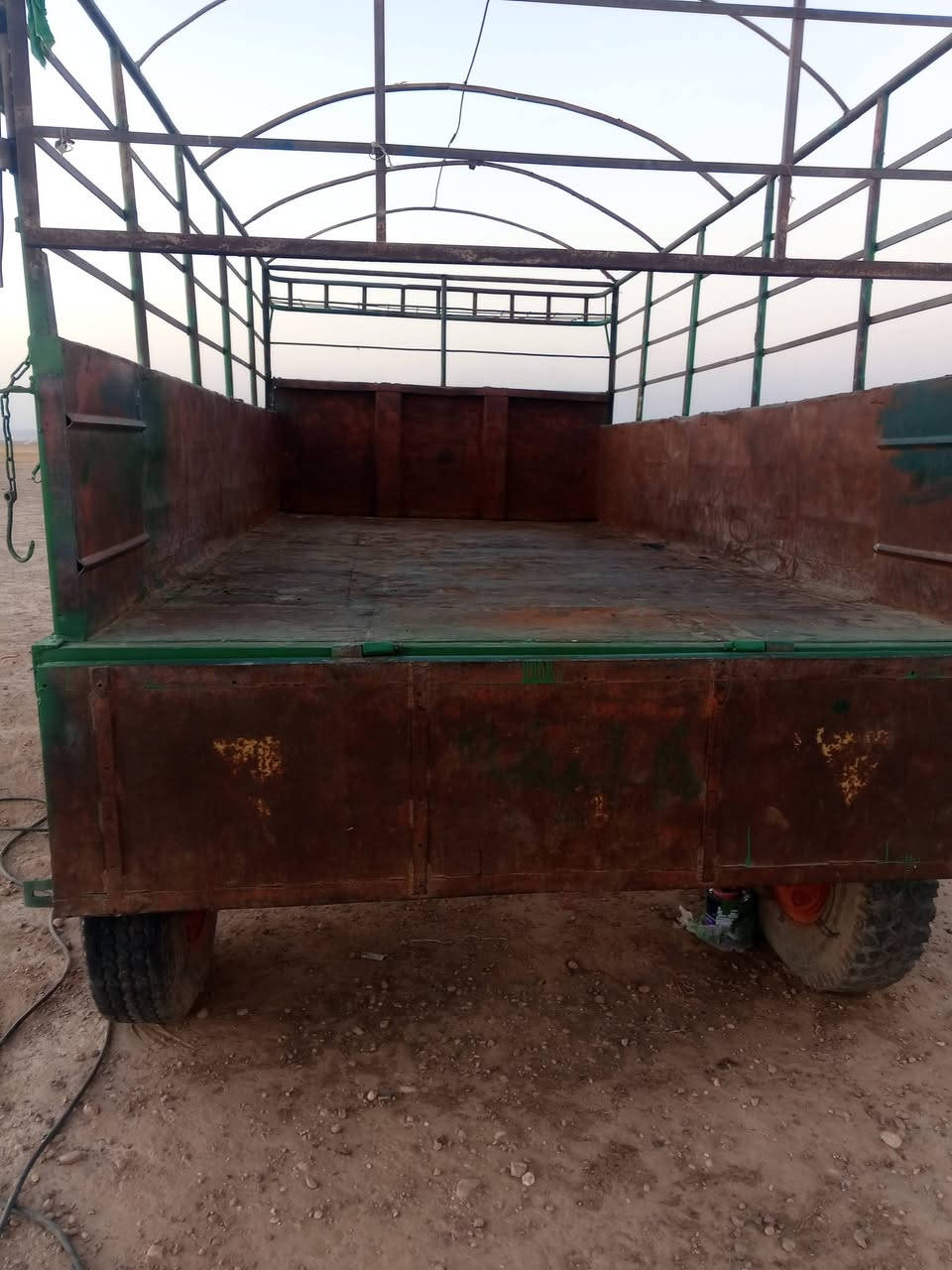 سلام عليكم  عربانه البيع  طول 4 متار اي خويس ما بيه عنوان صلاح الدين الحجاج  سعر خاص عل رقم  *********** اني مكلف بنشر  رجائن الي مو شراي الا يتصل
