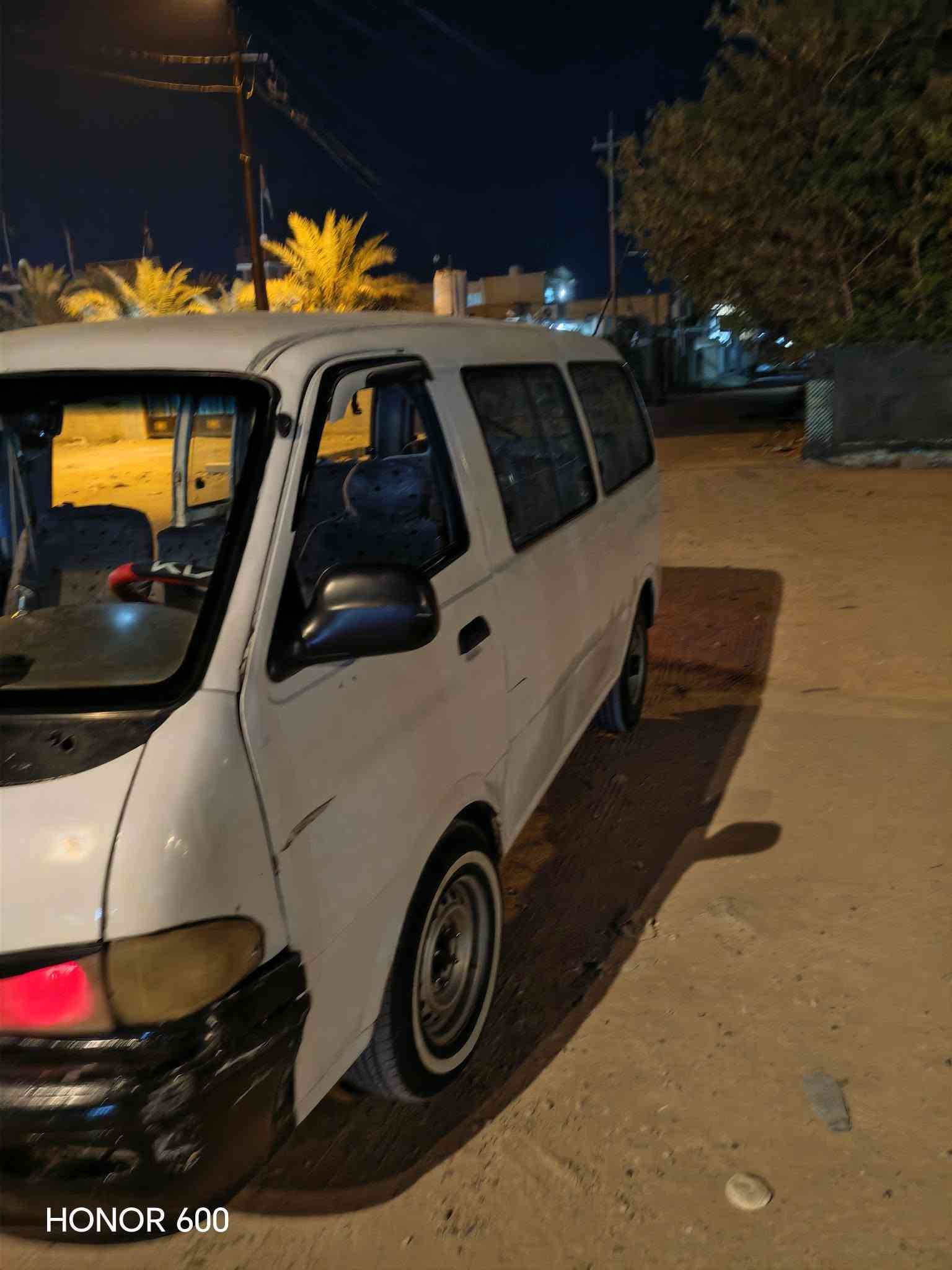 بريجو ١٩٩٧ مصفر بابل
سعر ٤٠ وبيه مجال عنون النجف 
***********
