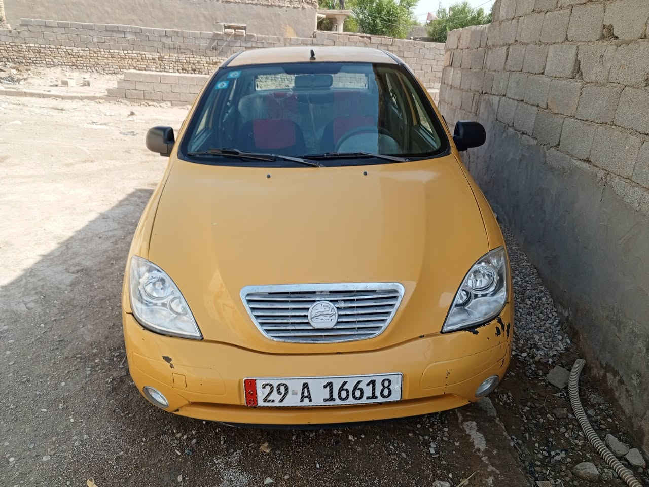 السلام عليكم طيبه للبيع موديل 16 رقم واسط إنكليزي تحويل ثاني يوم السياره بيه بخار بالمكينه مصفره هيه وغرامات جاهزة من كهربائيات صدر مكان الكوت اتصل وبالخدمه ***********
