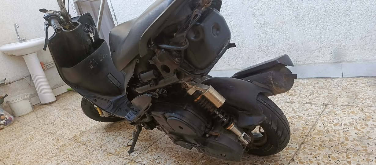 ماكس عدله للبيع حربيه 55مكينه هاون دراجه عليها العتب صارلها شهر عندي اروح وارجع بيها ما وكفتني فد يوم السعر 375وبيها مجال حك الجيه مكاني حله جسر الام ***********رقمي
