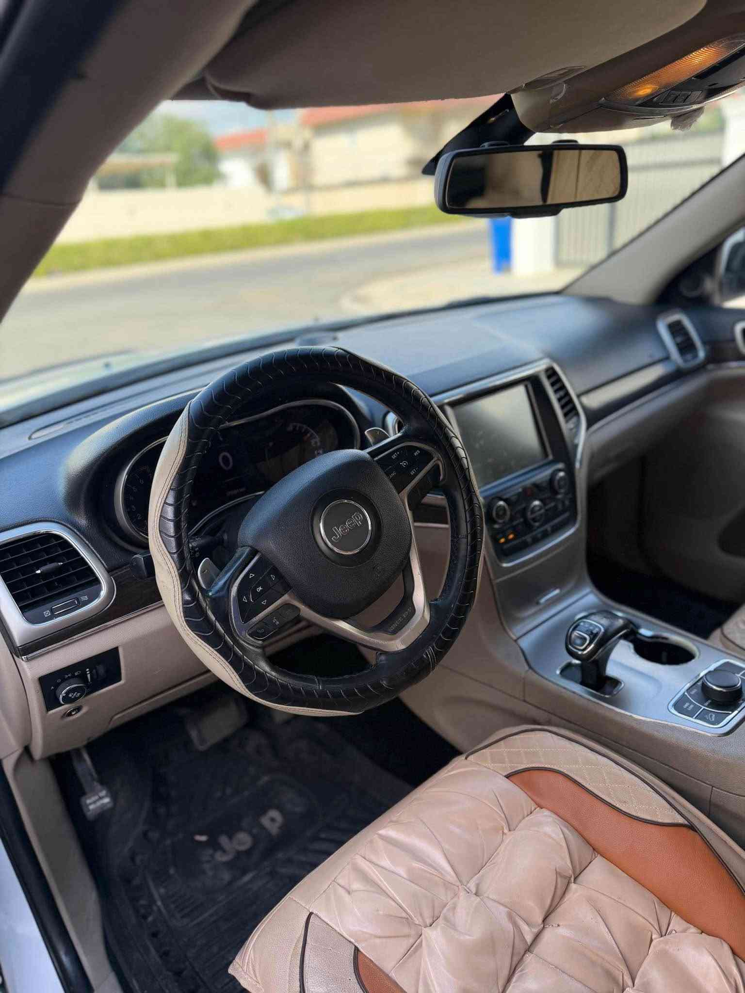 جيب خليجي ليمتد مواصفات خاصة ٢٠١٤  فول مواصفات للاخير 1/1 👍
دواخل اصفر (مرغوب)

🛑بيع نقدي فقط بدون مراوس وبدون مدة🛑

شنو ببالك مواصفات ببها ماشاء الله

بانوراما طكتين
دبل اكسل
شاشة كبيرة ( كار بلي )
شاشة سرعة واعطال
كشنات جلد وكهربائي
حساسات امامية وخلفية
تحكمات ستيرن
تثبيت سرعة
كاميرا خلفية
بصمة تشغيل
بصمة ابواب
كير طيارة
صندوق كهربائي (شفت)
مسجل سيدي بالجكمجة
مراية هيتر وشيفت
تحكمات كير بالستيرن
تدفئة بالكشنات حتى الكشنات الخلفية
كشن سائق وسكن تبريد
٥ تاير جديد جدا
مخارج يو اس بي
صدر جديد بالكامل
كير + محرك بشرط مامفتوح برغي
السسارة ماشية ١٦٧ ميل حقيقي
السيارة بيها بونيد وجاملخ سائق صبغ وباب بلادي و٣ اماكن بارد بدون دواخل بشرط وبدون ايرباك او حالوب بشرط السونر افحص وين متيعجبك
السيارة رقم اربيل وموجودة في اربيل
سنوية ورقم جديد
السعر ١٧١ ومجال للطيبن
غرامة ٣ اوراق ينزل من السعر ورا المعاملة
تحويل او وكالة بشرط
اعتذر عن الاطالة والف مبارك للياخذها سيارة كلش حلوة وكاعدة ماشاء الله
*********** ويوجد واتس اب
رجاءا رجاءا اقرأ التفاصيل قبل الأتصال وبخدمتك 🌹 أربيل, العراق
