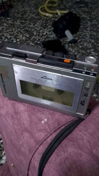 هذه المسجل قديم اريد لبيعه جكد يسوه 07707994618