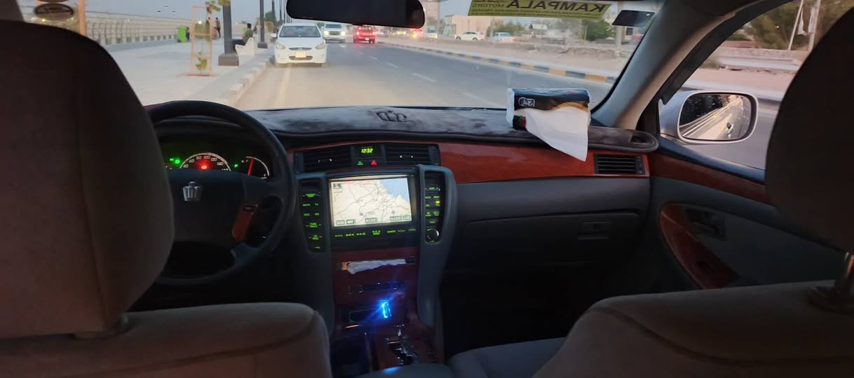 سلام عليكم  شاهينه لبيع موديل 2004 راعيها جاري يريد تحويل سنويه نافذه 2028 مكينة كير مكفولة تبريد ثلج تحكمات جاهزه ستوها معيود تحويرها  لايت زنون دكمتين شاصي 80 سعر 90 مكاني قضاء المدينه ***********
