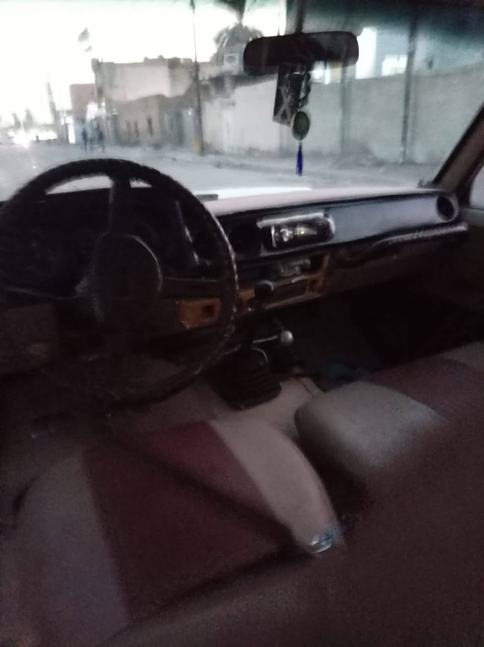 لانكروز موديل ٨٢ محرك كير اكسل شاصي مكفول هزة جديدة بأسمي رقم اربيل وكالة او تحويل مكفولة من الكص والكلبة والعيب الشرعي سعرها ٤٥ وبيها مجال
***********
مكاني العمارة
