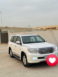 لاندكروز VXR • مكينه ٥.٧ • ماشيه ١٢٠ الف