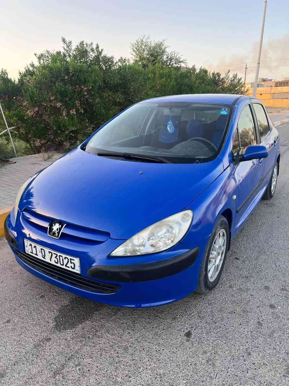 السلام عليكم 
بيجو 307 موديل 2005 رقم بغداد انكليزي سنويه وهزه وارقام كلهه جديده سنويه لل2031 شرط تحويل ثاني يوم  
تخم تاير اخو الجديد ويل كب بلادي
 صدر خلفي وامامي كله جديد 
شاشه كامره حساسات خلفية سنتر لوك 
كير محرك مكفولات شرط  
تبريد ثلج ثلج 🥶 تدفئه نار 
دشبولها شخط مابي
باتري جديد 
كهربائياتها كلها شغالة مابيها شي ما يشتغل 
السيارة شرط اي چطل مابيها 
💐 السعر 42 وبيها مجال بسيط 
 السياره بيها قطعه كلير بس شرط بدون ضربه او دواخل 

للاتصال علرقم
***********
