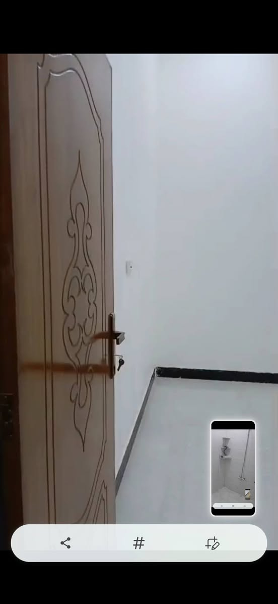 سلام عليكم بيت ليجار القبله حي قام ٥تالف ***********سنت بناه ٢٠٢٥ اليجار ٥٥٠ قابل تفاوظ
