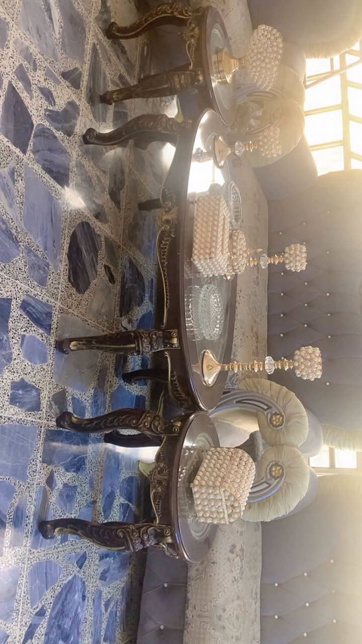 ستائر • عرض ٨م • مقاعد ٢٠
