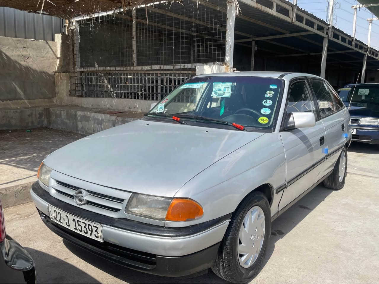 استره موديل 1992 مكينه18 بدون عيب مصبوخ عام جمالي سنويه من تهيه شرت تحويل مكان سياره موصل برتله تريق اربيل سعره38 مجال *********** زين *********** موصل, نينوى
