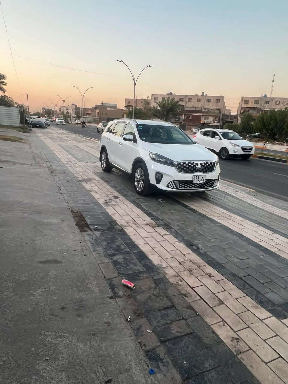 ))) سورنتو  2018 شكل 20
ماشيه 175K
🔹 نضيفة وما متعوبـة رقم بغداد الجديد باسمي 
 بيهه نص دعاميه الامامي صبغ ومكانين بارد ع كد شبرين ((محرك مفتوحه شغل شركه)) 

🔹 بصمات أبواب

🔹 بصمة تشغيل

🔹 بصمة صندوق

🔹 صندوق كهرباء (شفط)

🔹 إشارات بالمرايا

🔹 مرايا شفط

🔹 كاميرا خلفية دوّارة

🔹 رنكات كروم 19

🔹 نظام ترحيب

🔹 LED أمامي وخلفي

🔹 كشافات ضباب أمامي وخلفي

🔹 مكينة 6 سلندر (مرغوبة)

🔹 مقاعد جلد (أبلاد)

🔹 بردات خلفية

🔹 مقاعد كهرباء

🔹 منافذ AUX / USB

🔹 7 ركاب

🔹 حساسات أمامي وخلفي

🔹 مساعدة ركن

🔹 ستيرن كهرباء + تحكمات

🔹 4 أنظمة قيادة

🔹 تبريد 3 قطع 

🔹 مواصفات متكاملة

📍 المكان: بغداد الدوره ***********

سعر 205 وبيها مجال
