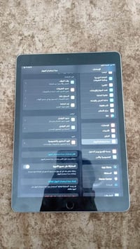 آيباد 9 • ٦٤ جيجا • شاحن أصلي