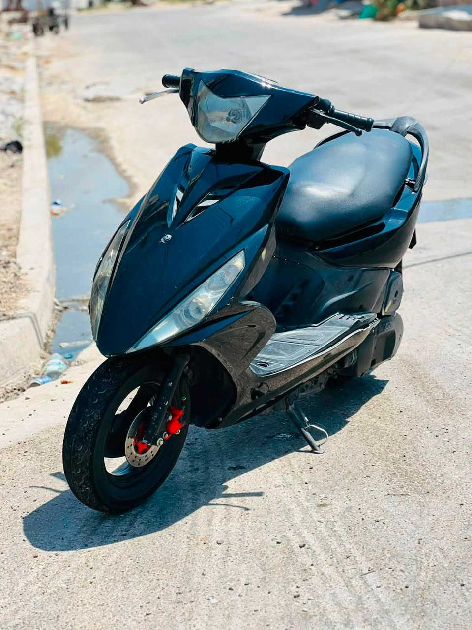 كفاله.عامه للبيع دراجه بحاله الرمبه اي نقص مابيهه تجي وجيب وياك فيتر المكان البياع السعر 750 بيهه مجال قليل الرقم ***********
