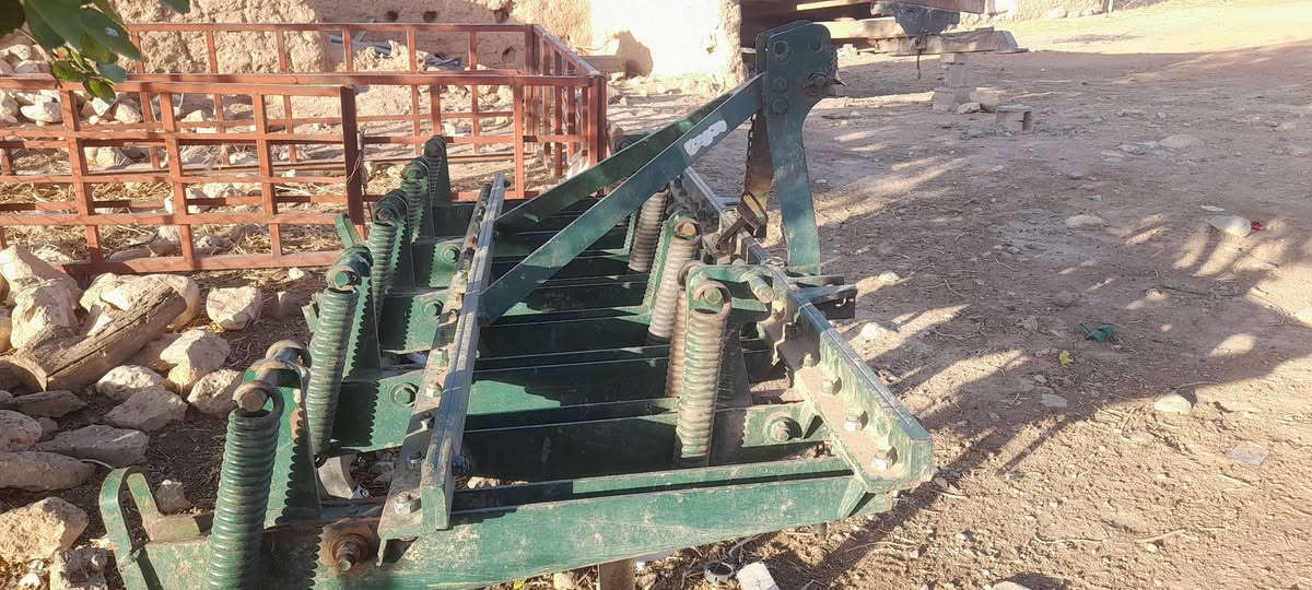 للبيع • نظيفة • بلا عيوب